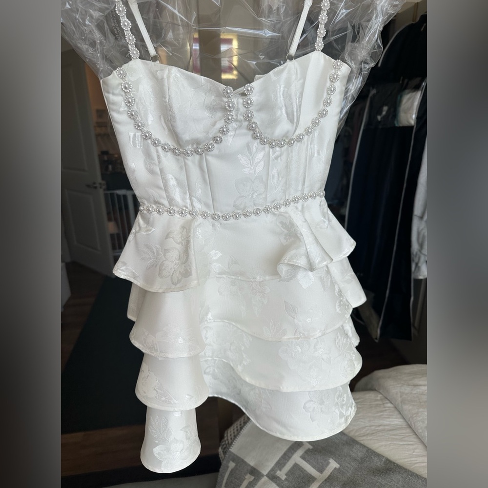 V. Chapman Luciana Corset Mini Dress in White Baroque Floral - Picture 2 of 5